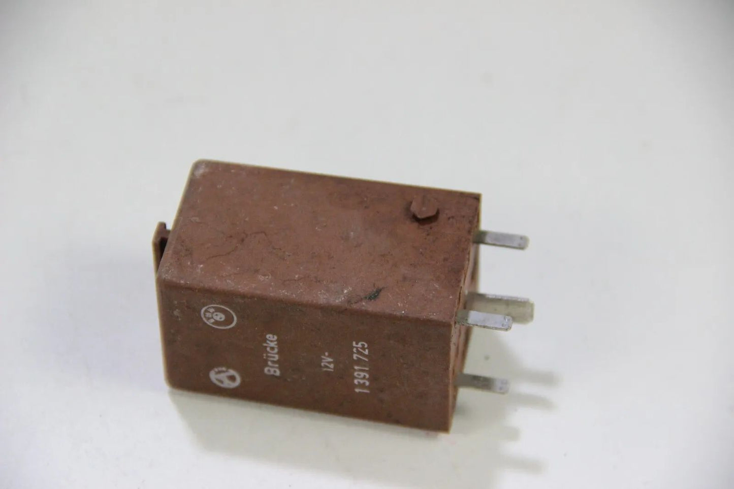 Original BMW E36 E34 Relais Verbindungsstecker mit Verrastung 61351391725