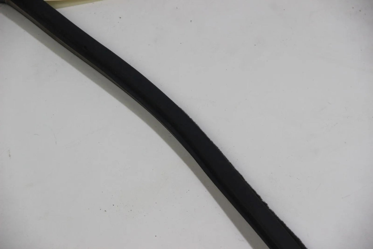 Original BMW E30 2-Türer 316i-325i M3 Türdichtung Links Kantenschutz OEM