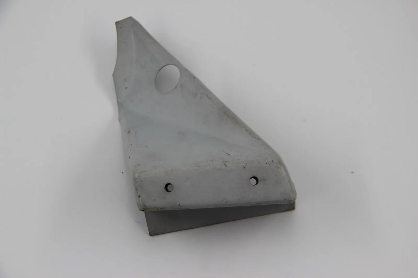 Original BMW E10 2002 M10 Halter Verdeckkasten NOS 54211820305