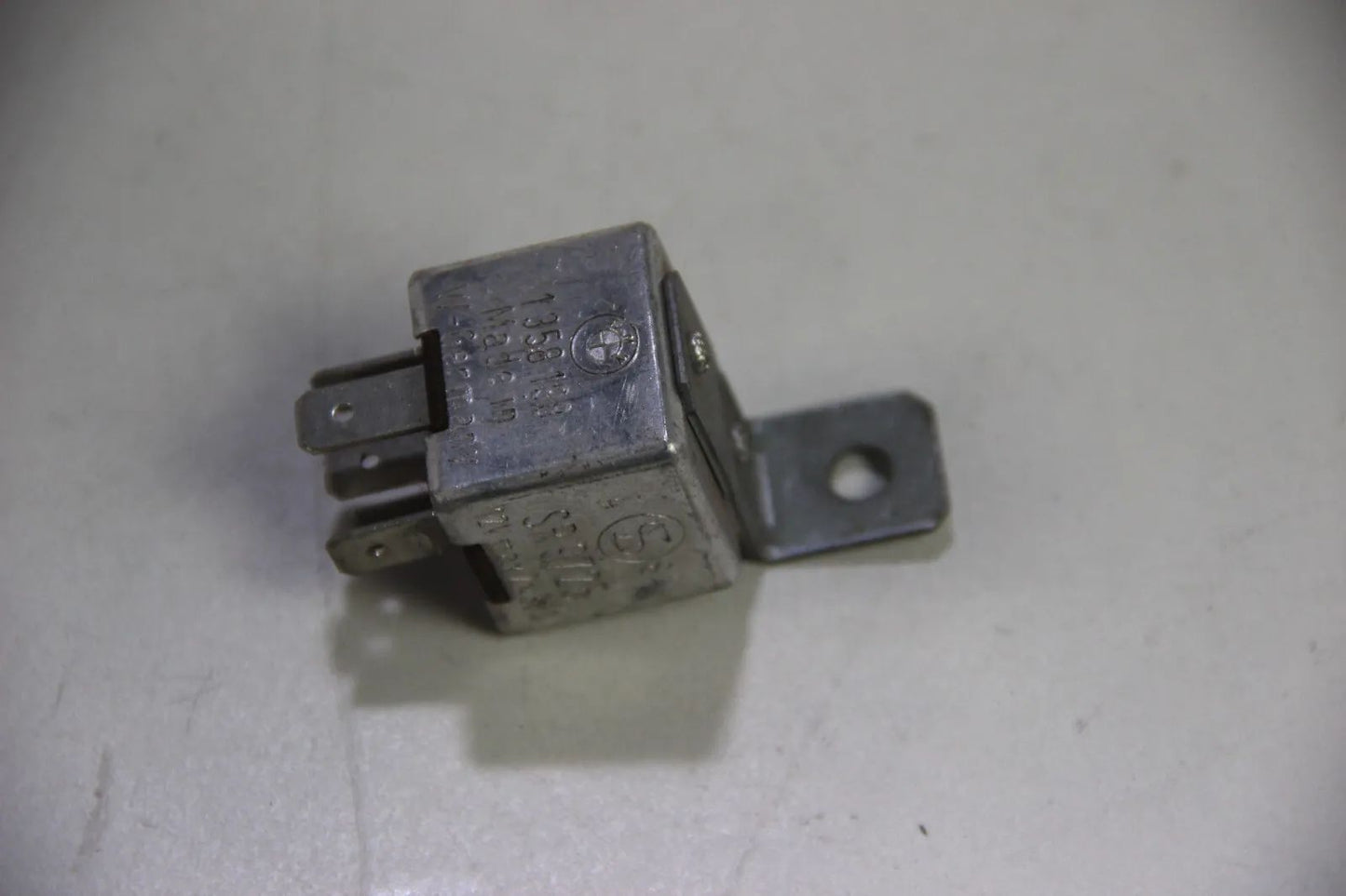 Original BMW Relais Relay Arbeitsstrom Oldtimer Relais 61321358198