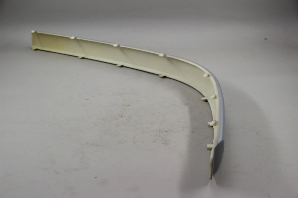Original BMW E39 520i-540i Stossleiste grundiert vorne rechts 51117005958