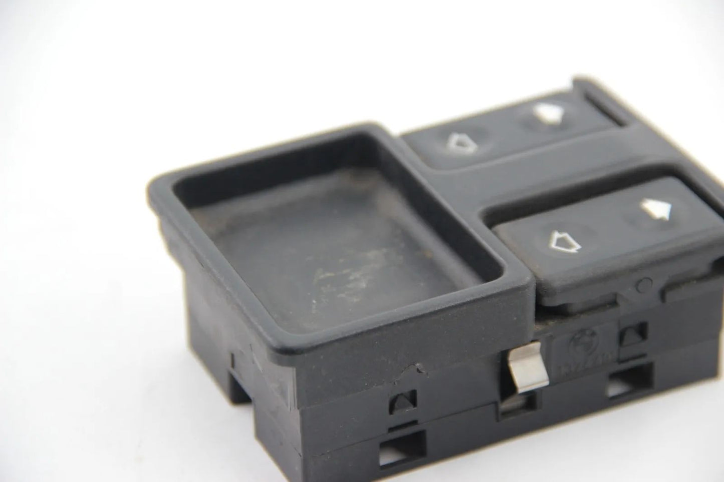 Original BMW E34 5er 518-540i M5  Schalter Elektr.Fensterheber vorne 61311374491