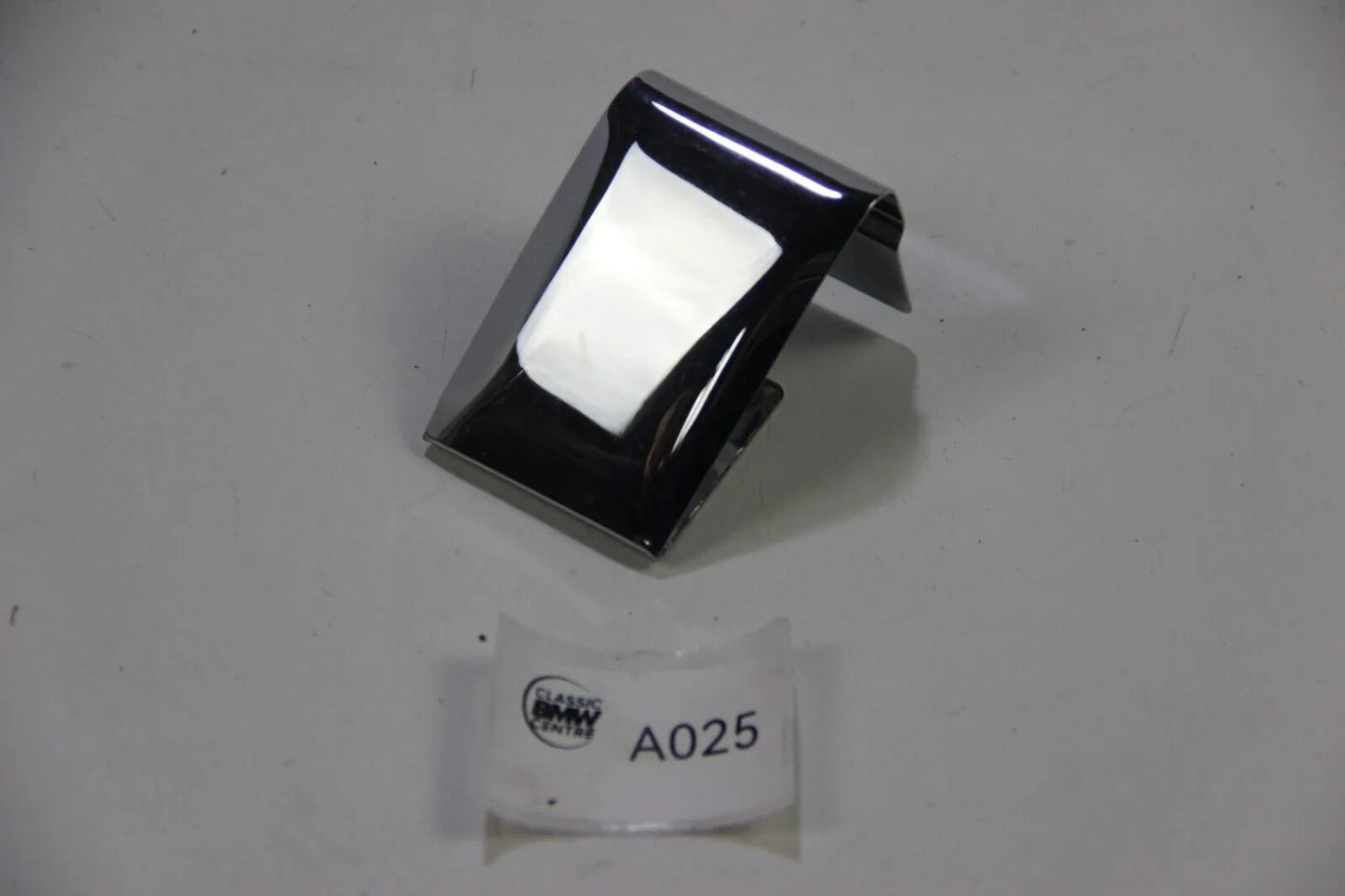 NEU Original BMW E21 316 318 318i 320 320i 323i Blende rechts 51121834908