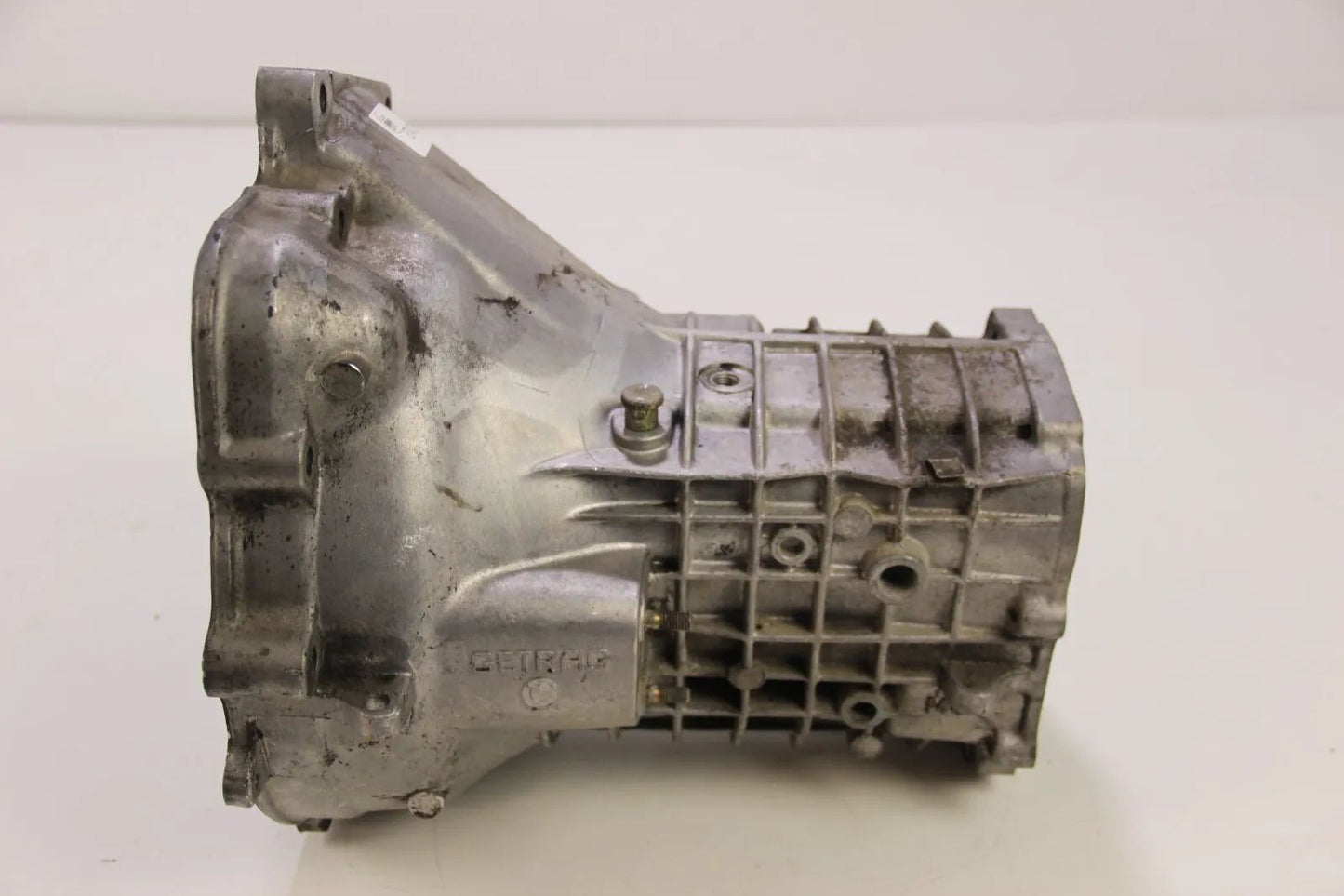 Original BMW E21 323i  Getriebe Glocke Gehäuse Getrag 245 242 5-Gang M60
