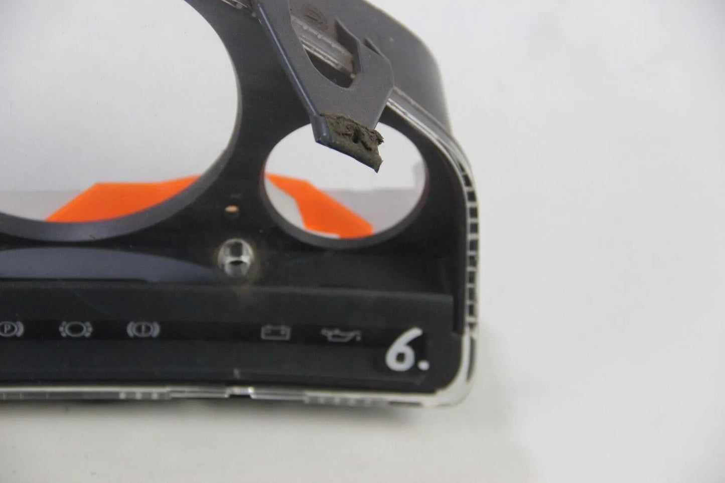 BMW E30 316i 318i Kombiinstrument Tacho Gehäuse für Tachos mit Quartz Uhr