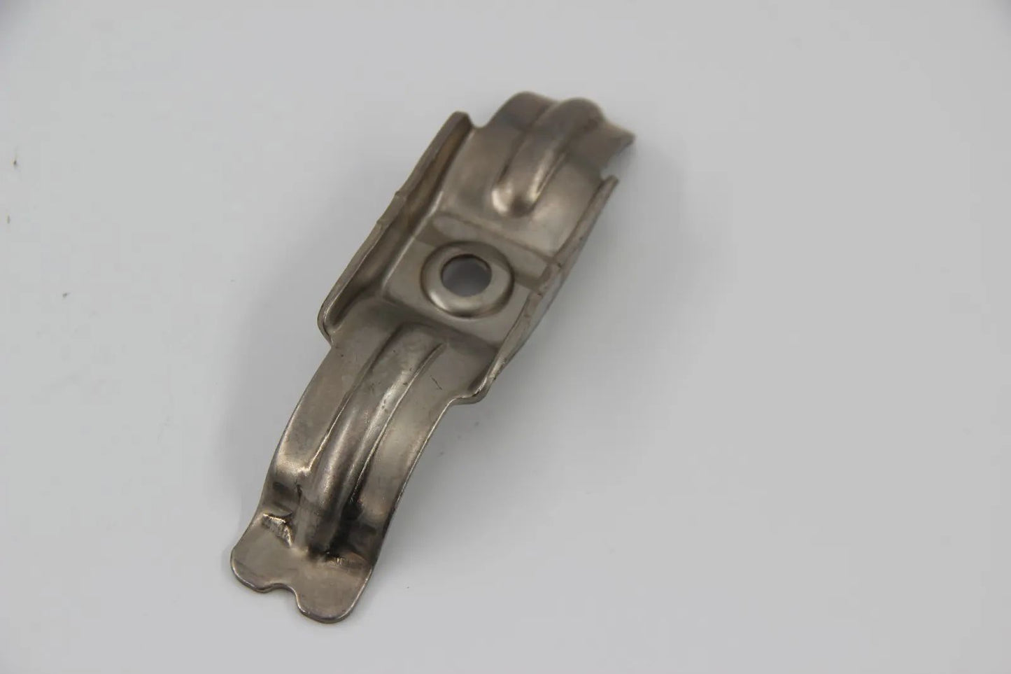 Original BMW E36 E46 E39 E38 Schelle unten Vorschalldämpfer  18101433250