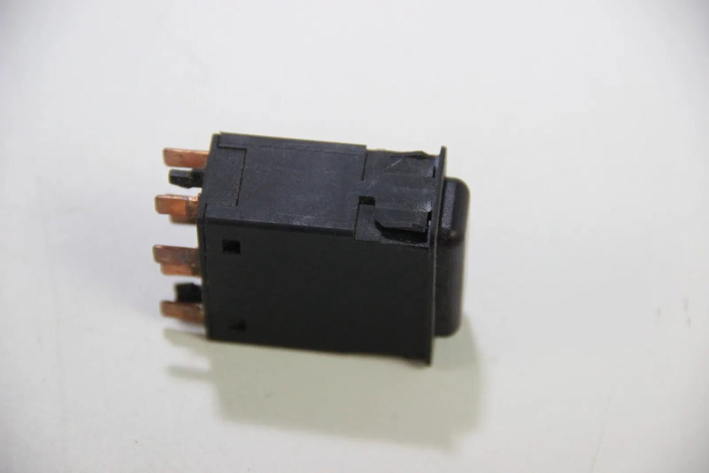 Original BMW 3er E30 Warnblinkleuchte Schalter / Gefahrenhinweis 1380335