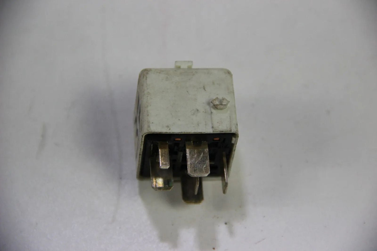 Original BMW E34 E32 E31 Umschaltrelais Relais Relay Oldtimer 61368350565