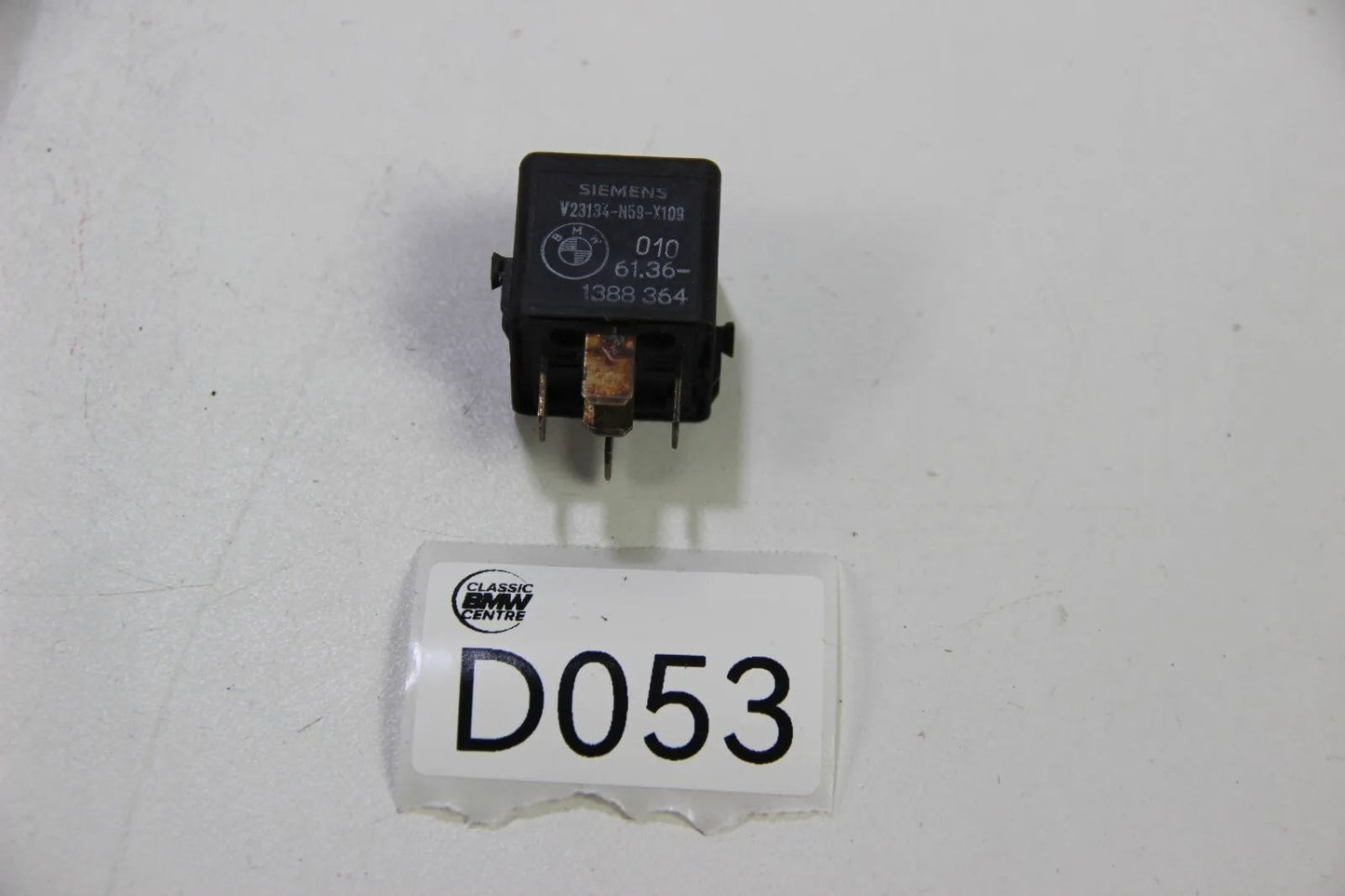 Original BMW E30 E46 E34 E32 E31 Relais Doppelschliesser schwarz  61361388364