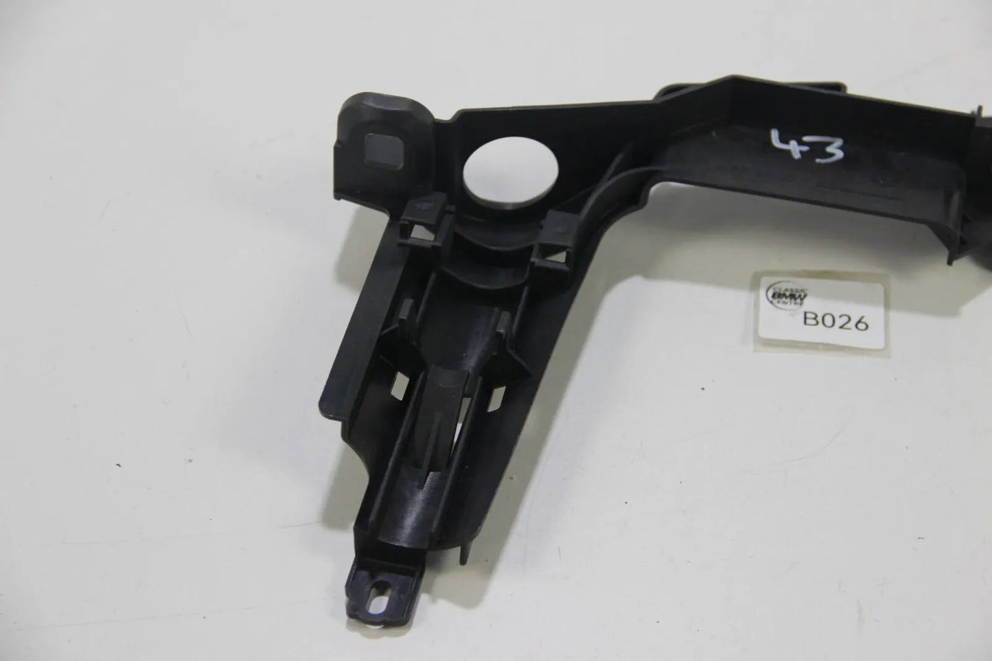 Original BMW E46 3er Halter Scheinwerfer Rechts Mount Bracket 1301073018