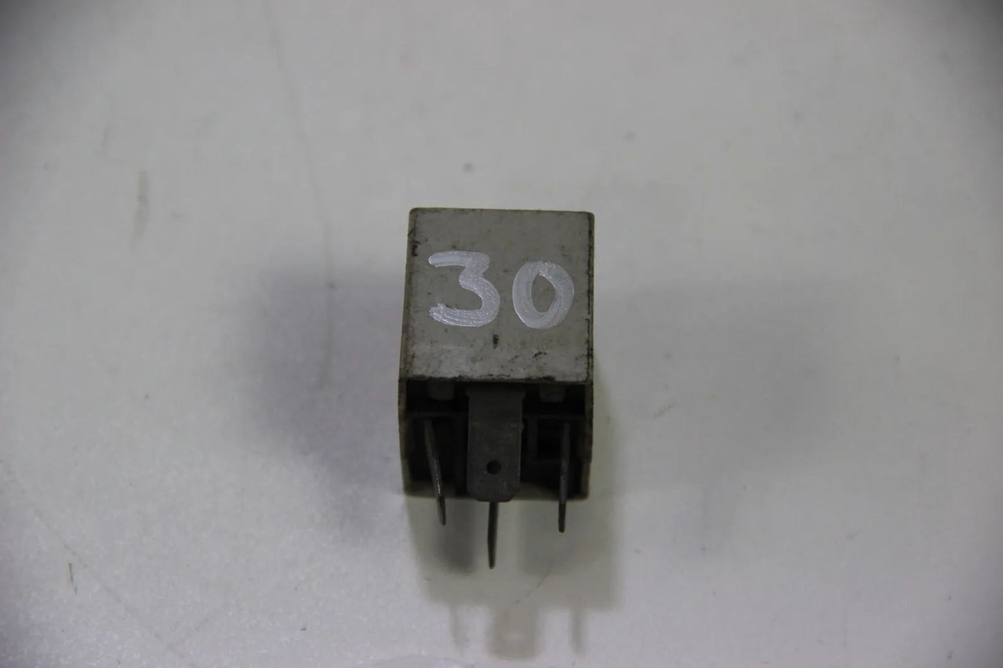 Original BMW Arbeitsrelais Relay Arbeitsstrom 12V  Oldtimer 1360877