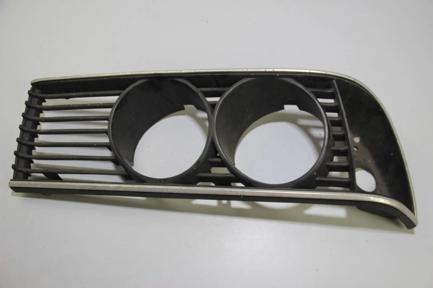 Original BMW E24 635csi Zierleiste Scheinwerfer Rahmen Grille Kühlergrill links