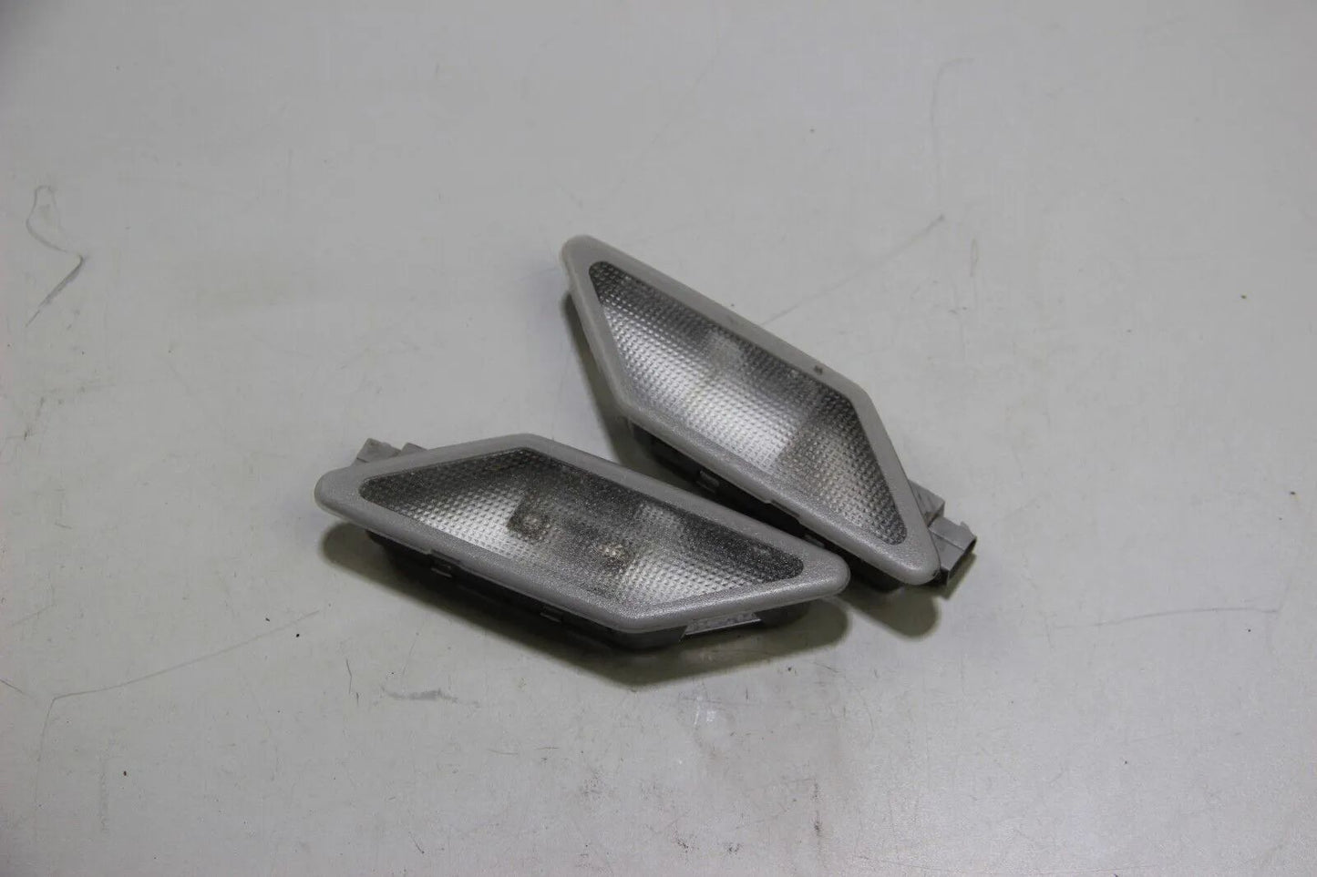 Original BMW E36 Innenraumleuchte Licht C- Säule paar 8361638 8361637