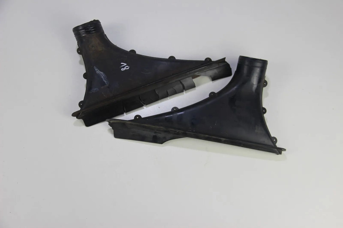 Original BMW Neue Klasse NK Heizungskanal Entfroster düsen paar 1500-2000tii