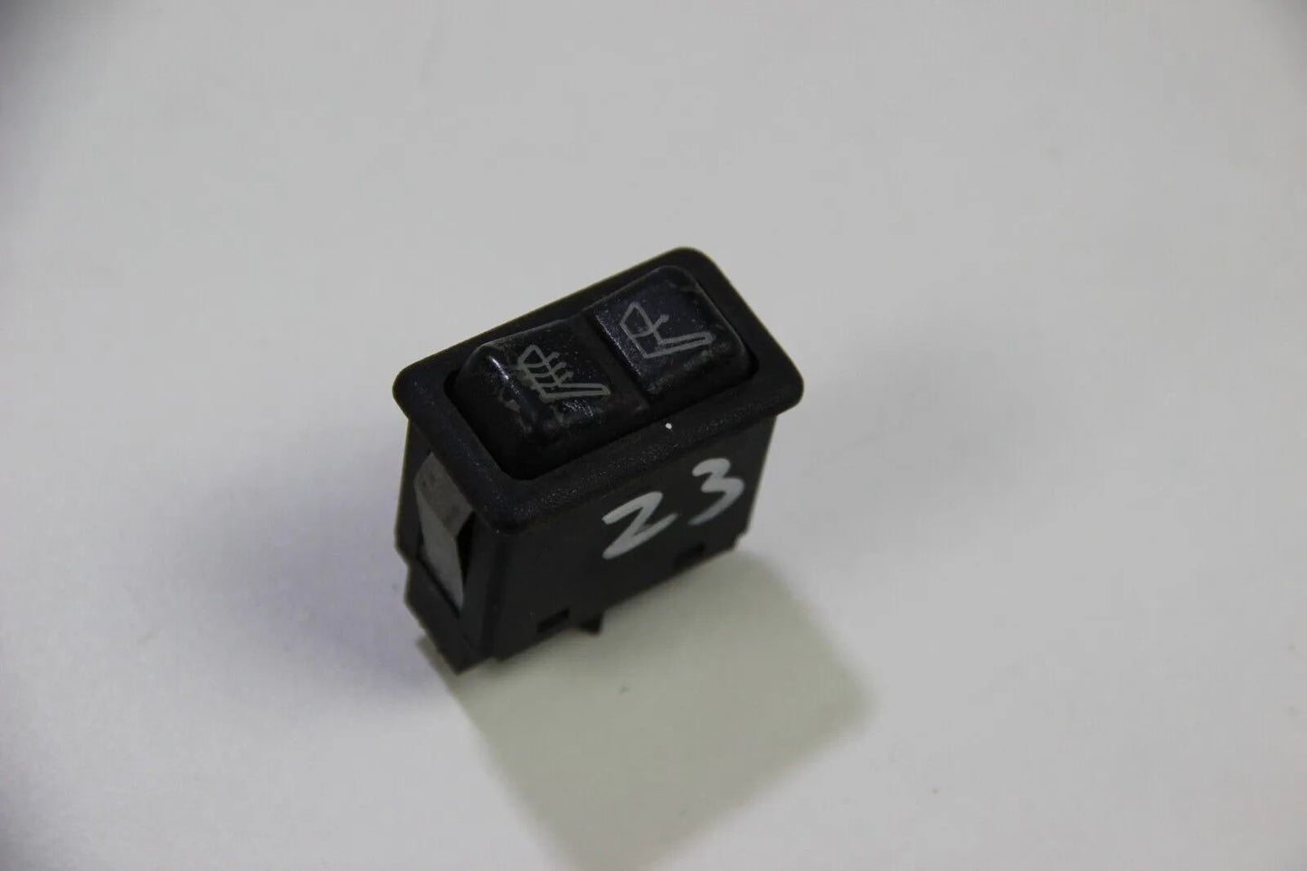 Original BMW E30 Sitzheizung Schalter Heated Seats Switch 316i-325i M3 1381208