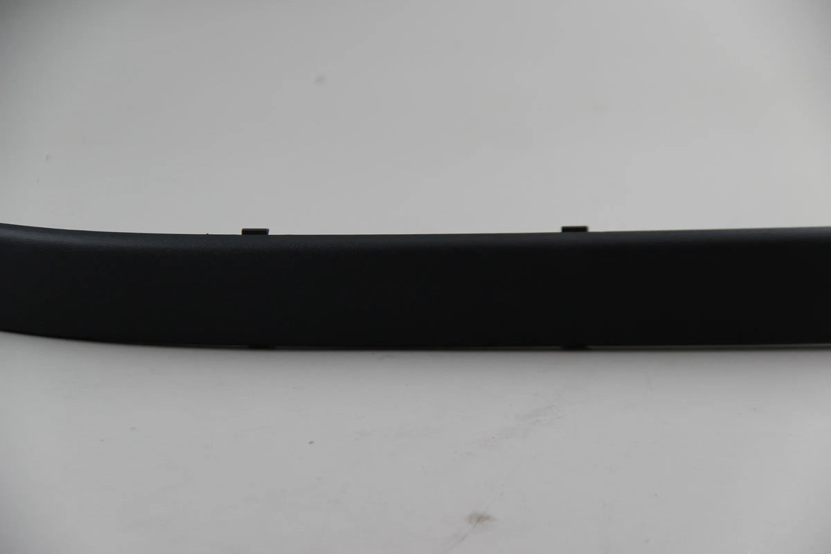 Original BMW E39 520i-540i Limousine Stossleiste vorne rechts 51118159352