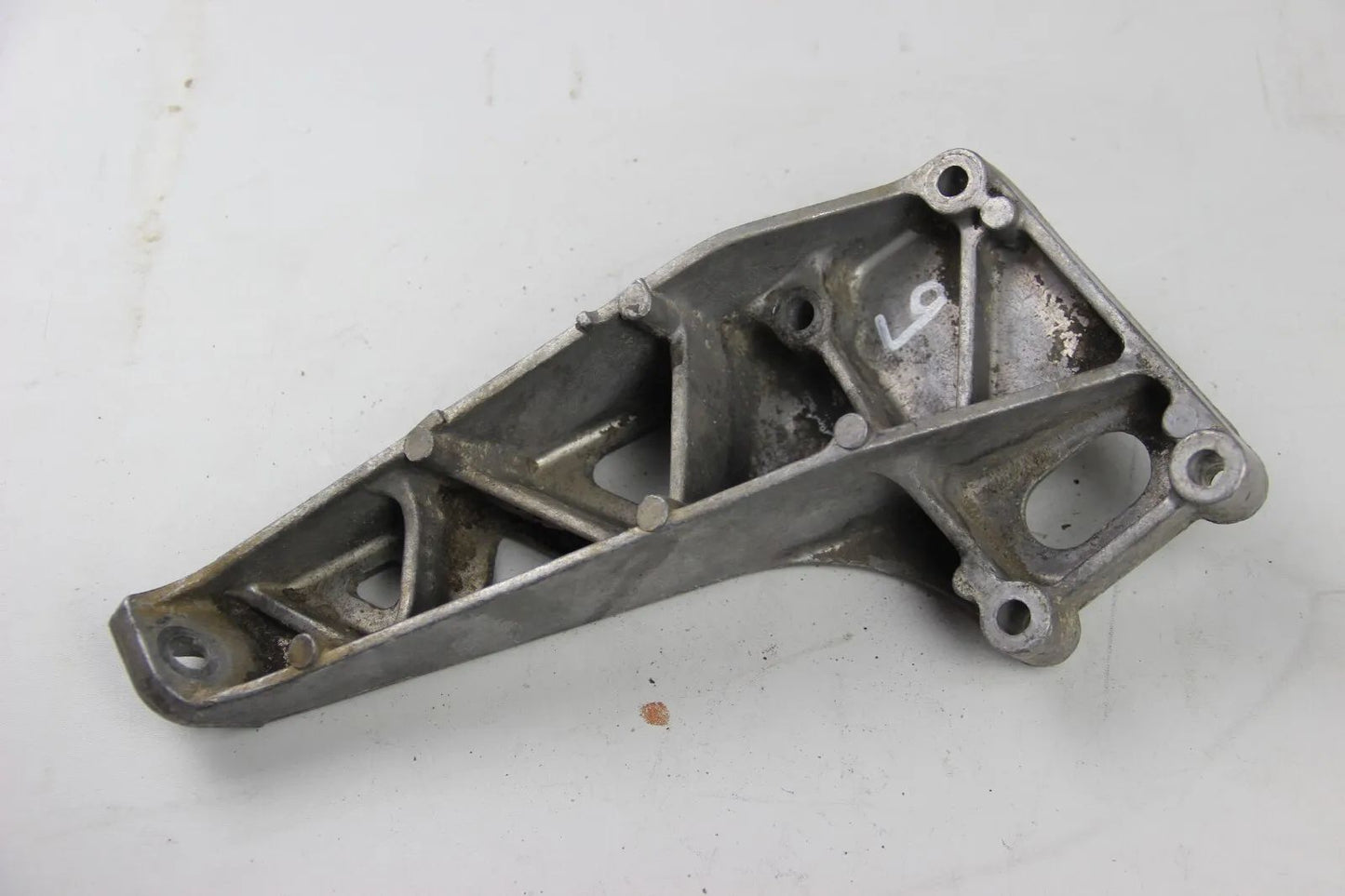 BMW E32 E34 Motorhalter Tragbügel Links Motorträger 1129379 5er 7er