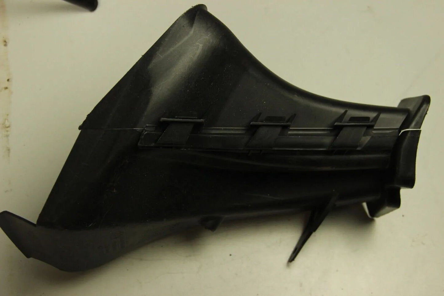 BMW 1er E87 Bremsluftkanal Luftführung Luft Rechts NEU 51747076842