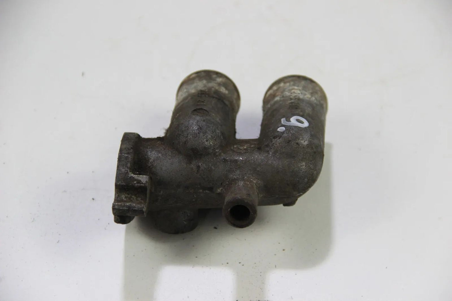 Original BMW E10 E12 E21 Abzweigflansch Wasserflansch Verteiler 1256641 Valve
