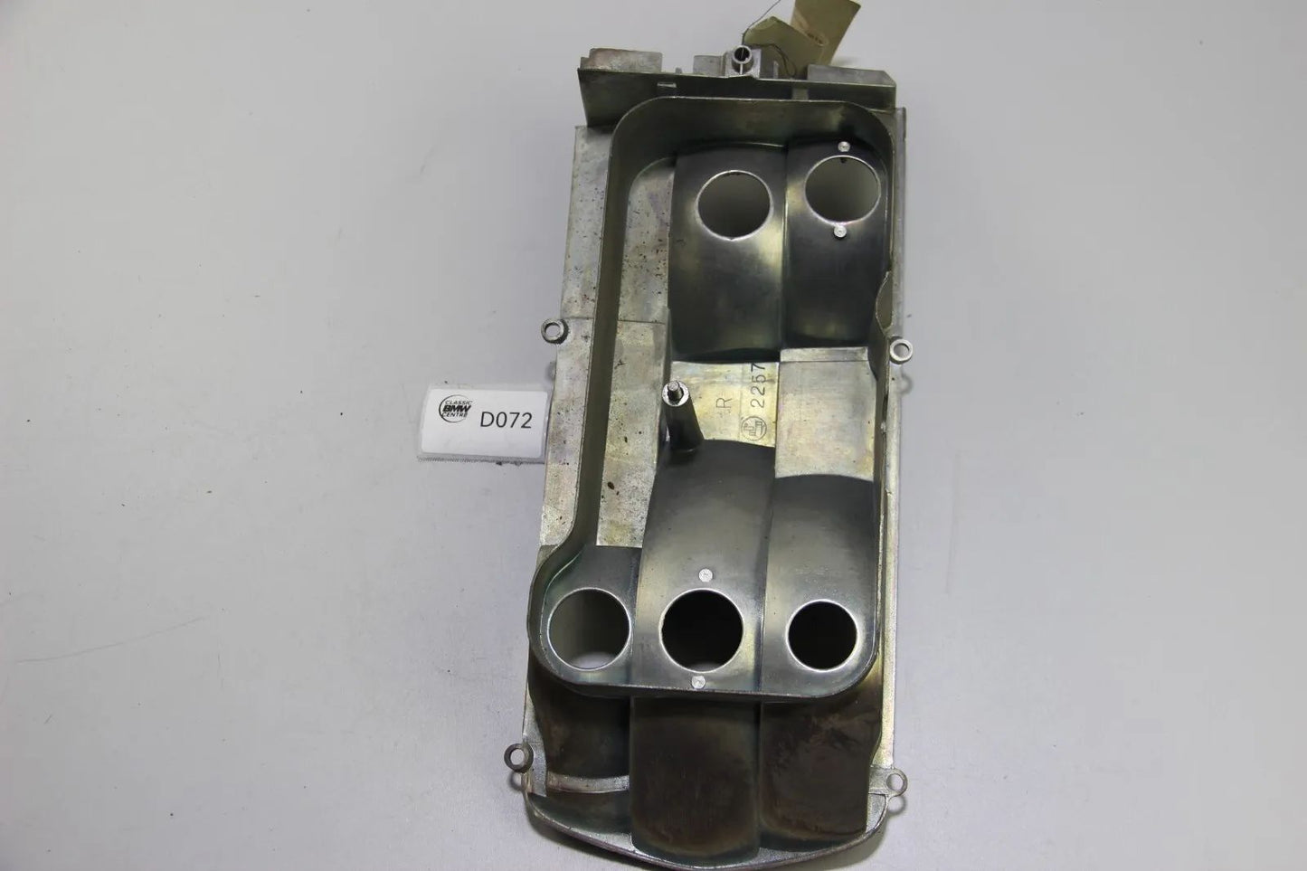 BMW E3 Reflektor Lampenträger Heckleuchte Rücklicht Gehäuse paar 63211355108 /07