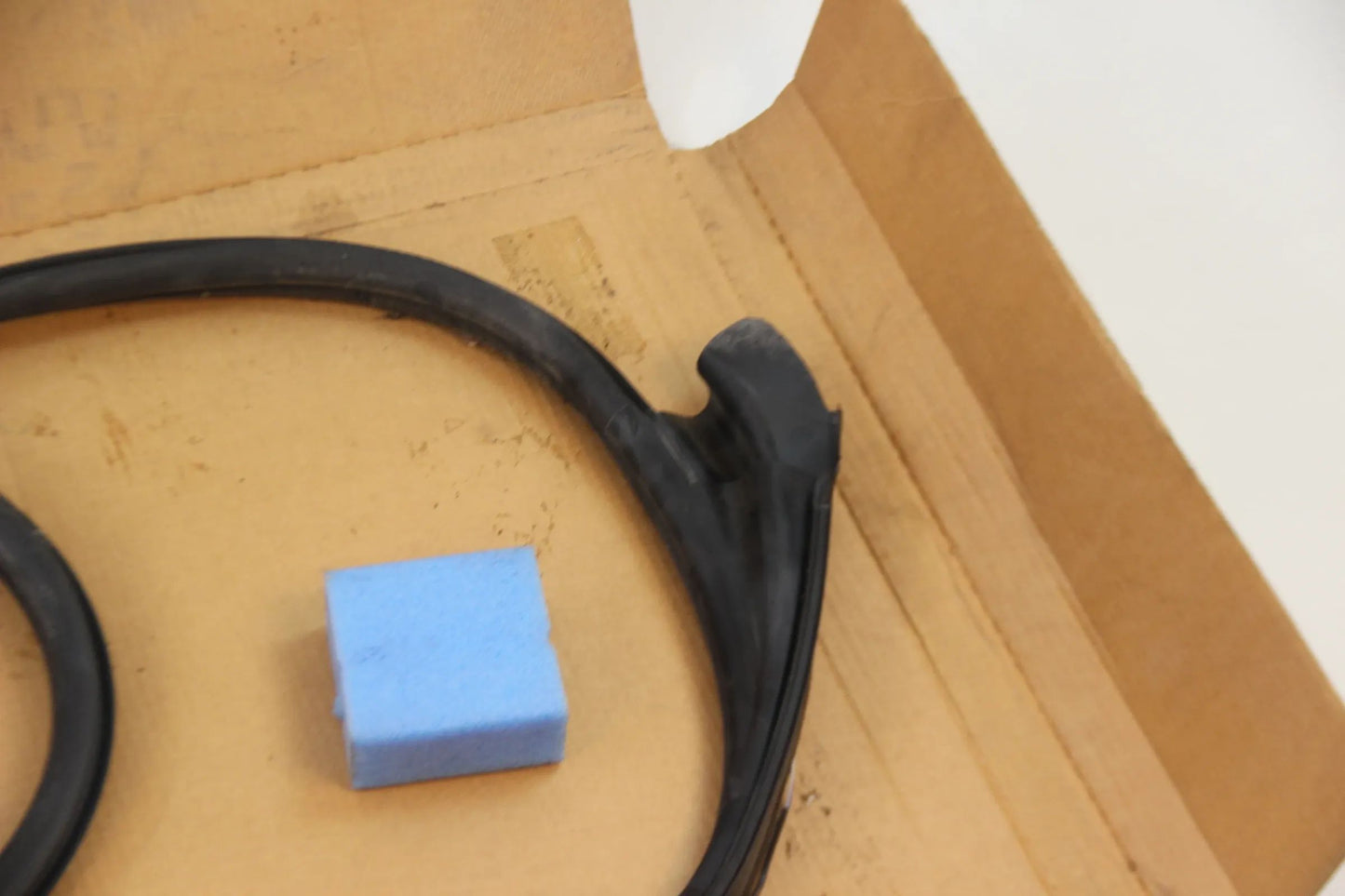 Original BMW 3er Serie E90  Kantenschutz links Schwarz NOS 51718252627