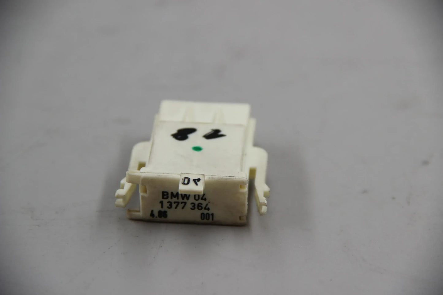 Original BMW E30 318i 320i Codierstecker 62111377364