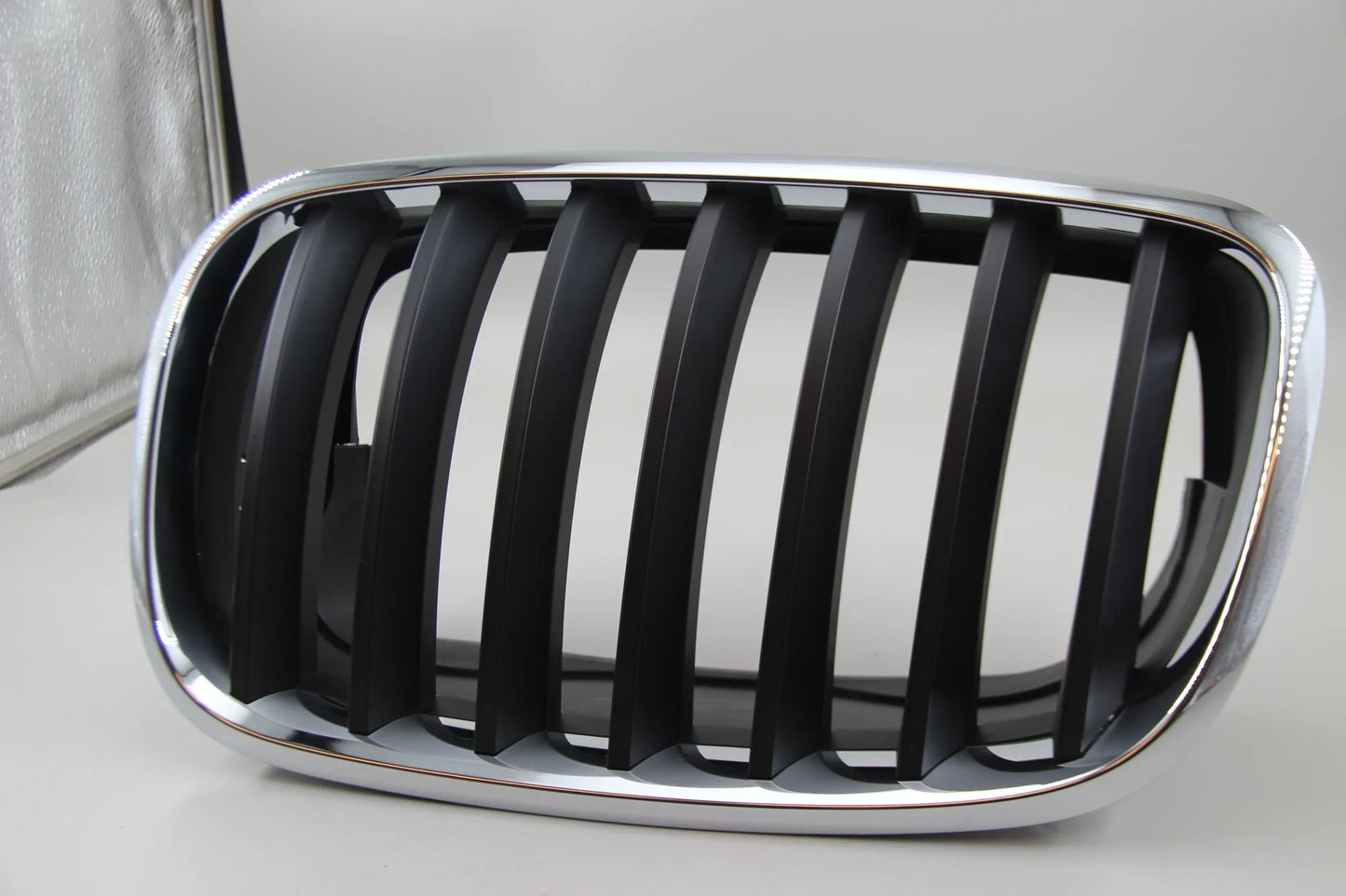 Original BMW X5 E70 X6 E71 Ziergitter Front links Niere Grill 51137157687