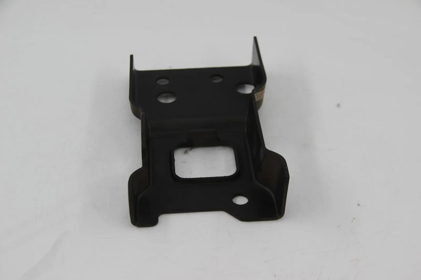 Original BMW E30 316-325ix  Stütze rechts Stossstange vorne 51111945912