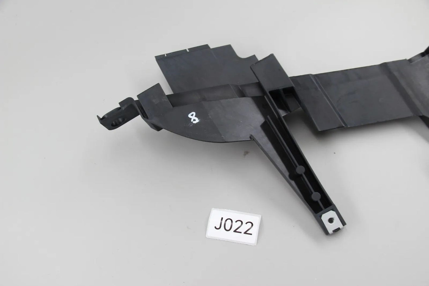 Original BMW X3 E83 Scheinwerfer-Halter  Haltebügel rechts 63126939200