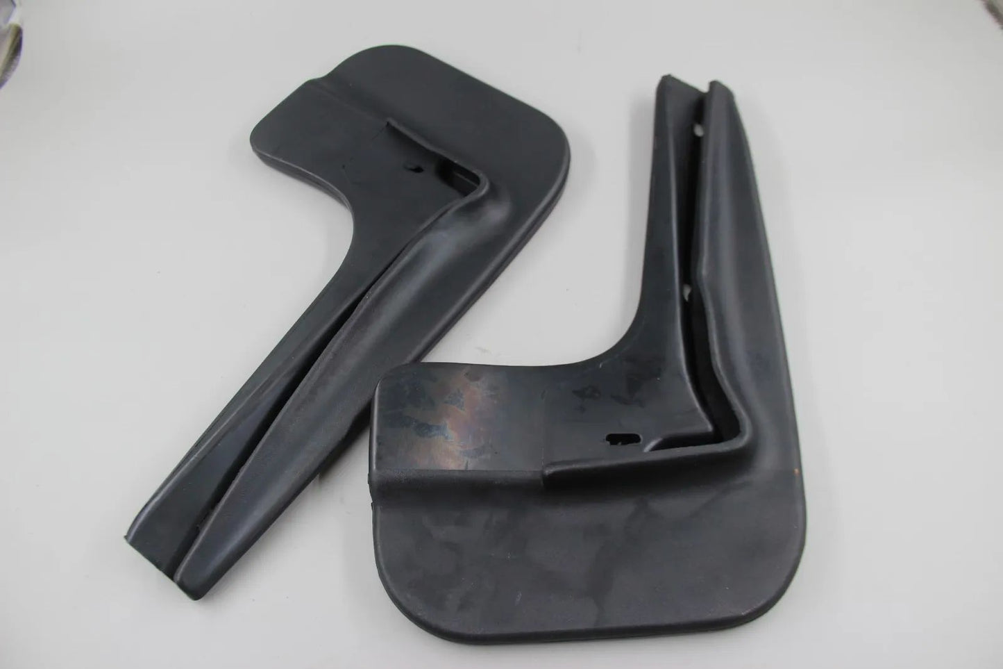 Original BMW E36 3er Reihe Satz Schmutzfänger vorn NOS 82119413525