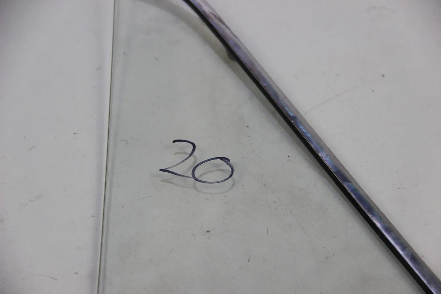 Original BMW E10 1502 1602 1802 2002 ti tii M10 Dreieckscheibe Klar  Links