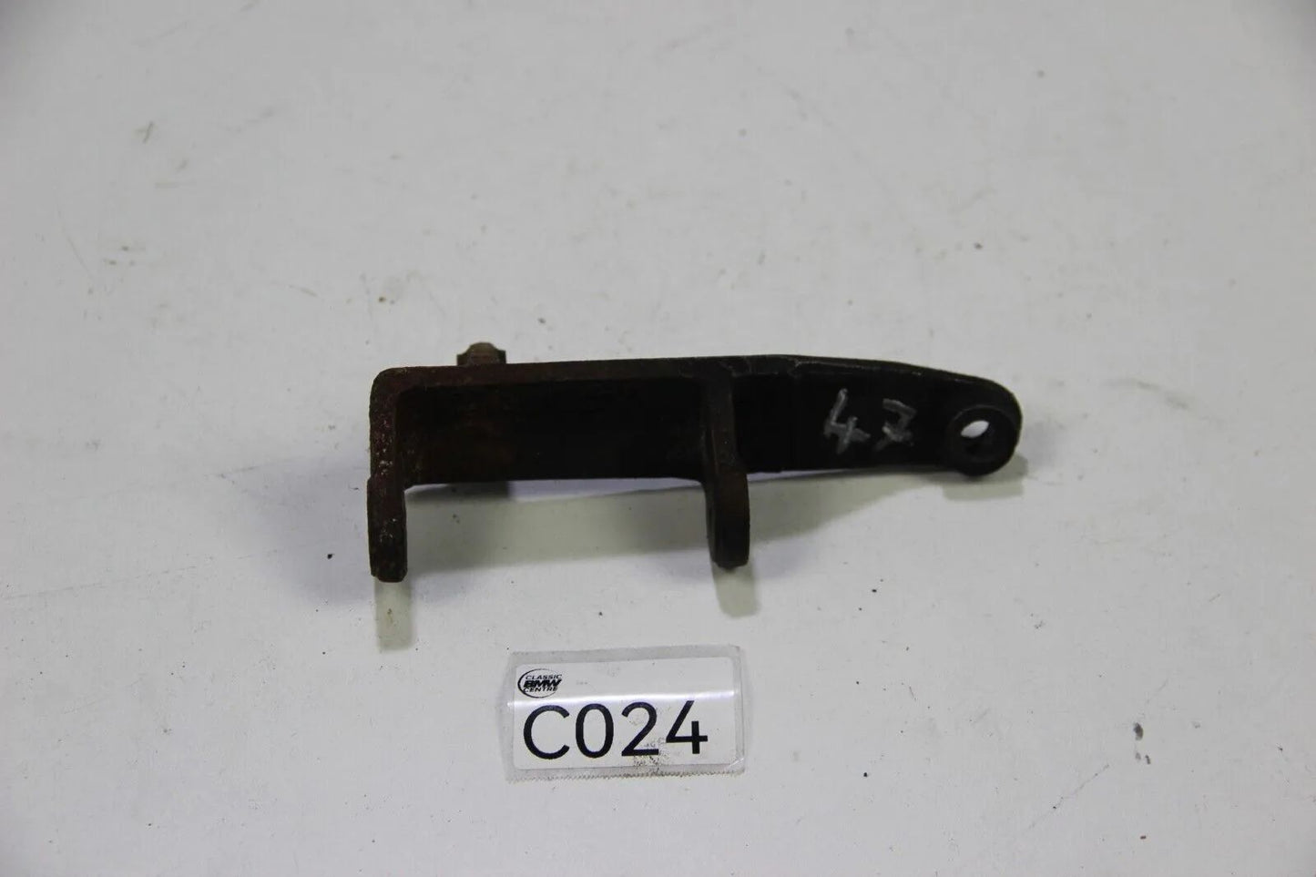 Original BMW E12 520i M10 Halter Lichtmaschine Bracket Halterung 11141257410