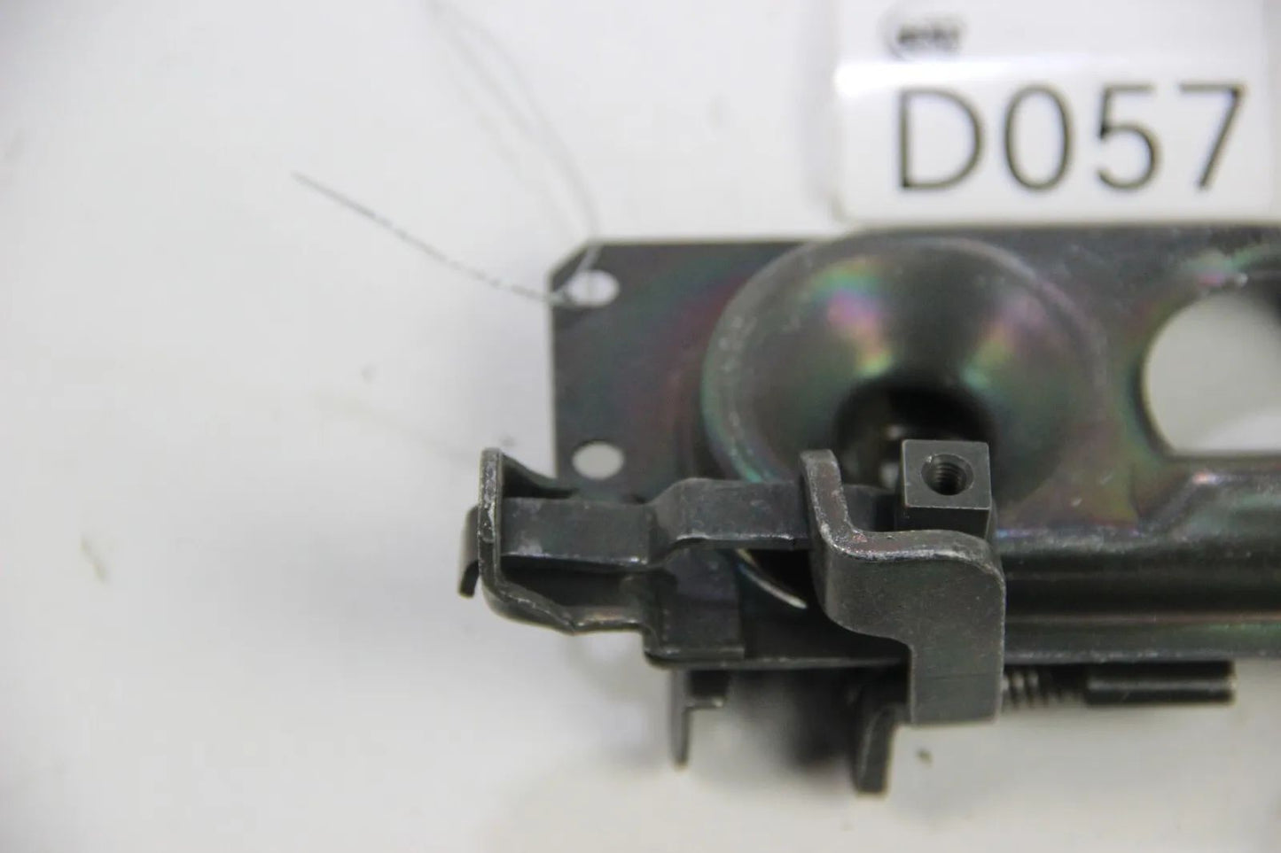 Original BMW E28 518-535i M535i M5 Schloss vorne links 5er OEM 51231876997