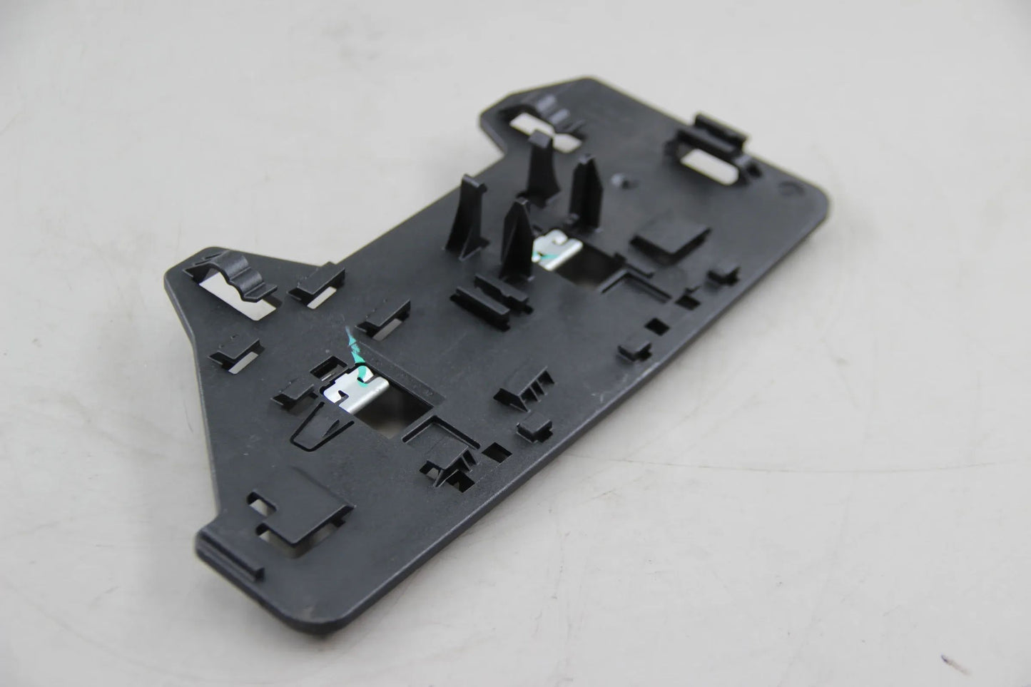 Original BMW E60 525d 530d 530xd 535d E61 E83 X3 3.0d Halteplatte 12517799470
