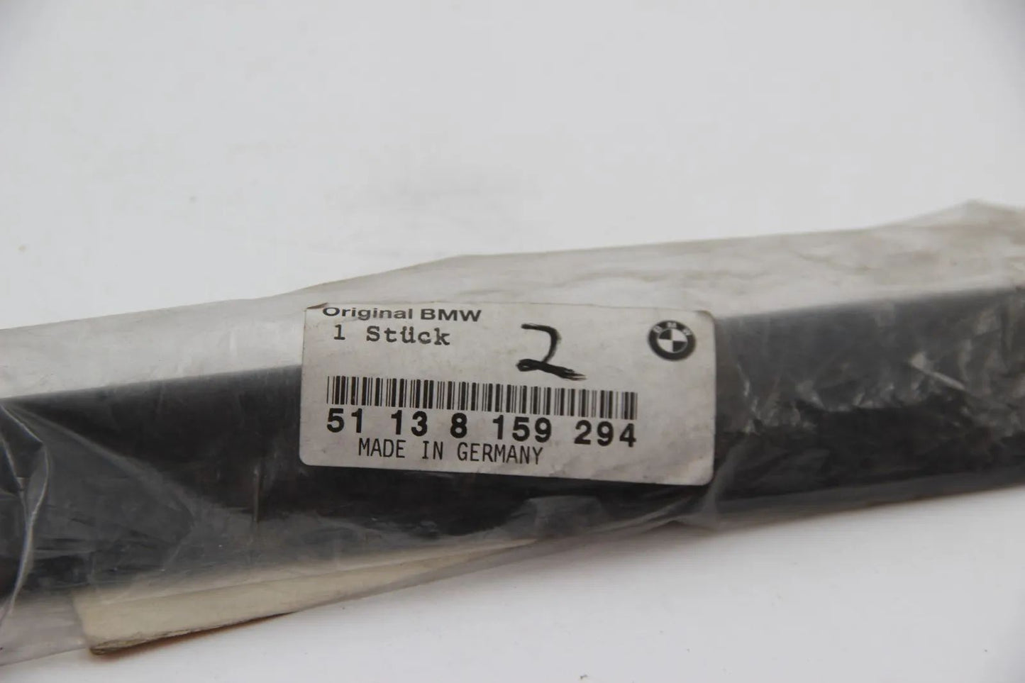 BMW E39 520-540i M5 tossleiste Seitenwand vorne rechts Schwarz 51138159294