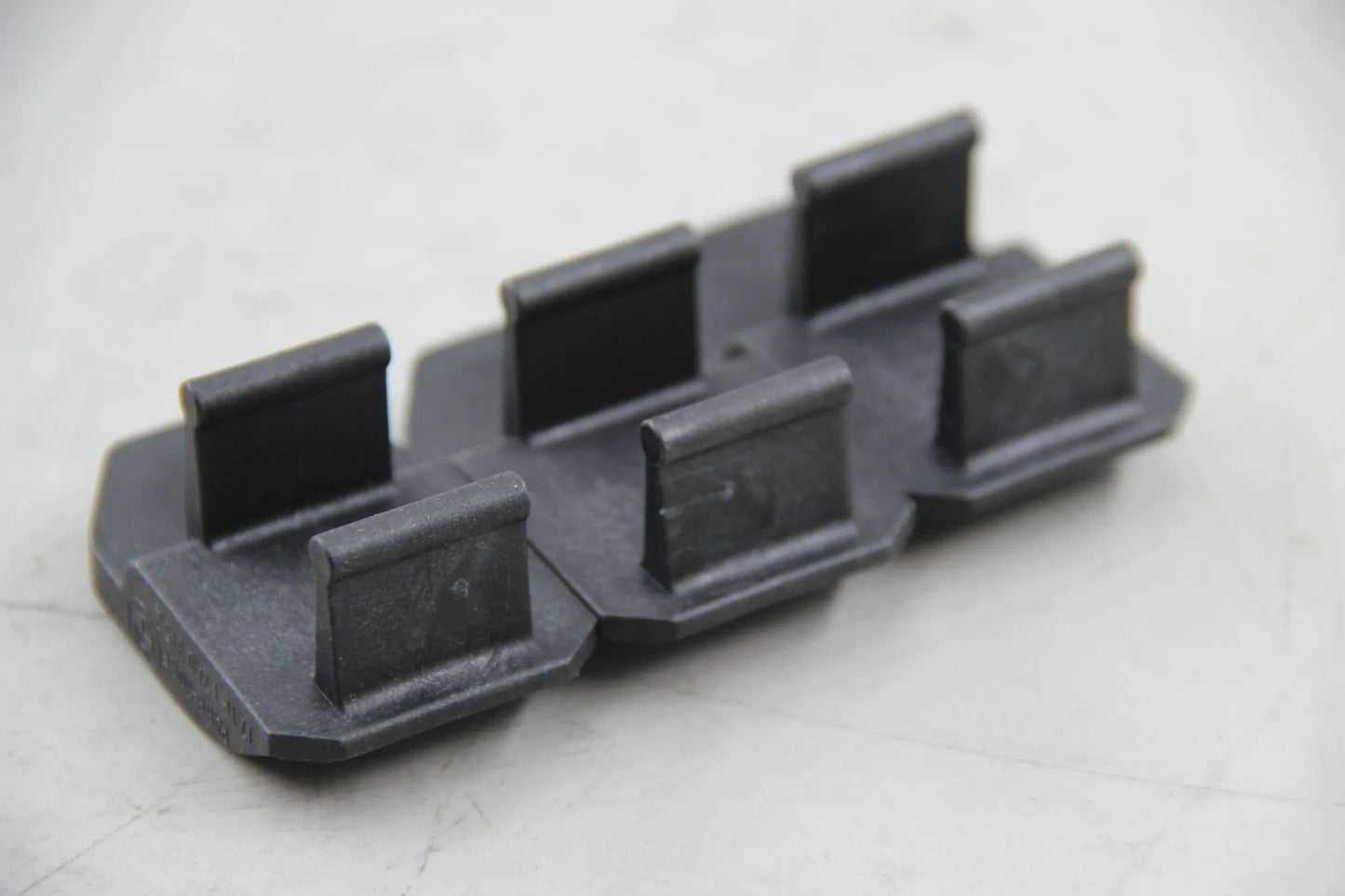 Original BMW E39 520i 523i 525i 528i-540i M5 3x Halter oben 17111740315