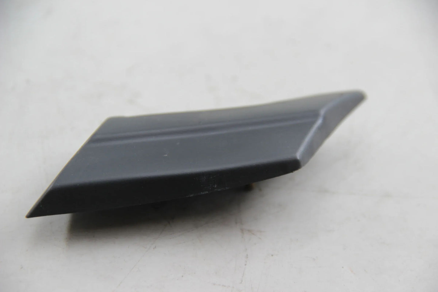 Original BMW E32 730i Limousine Stossleiste Seitenwand hinten links 51131908687