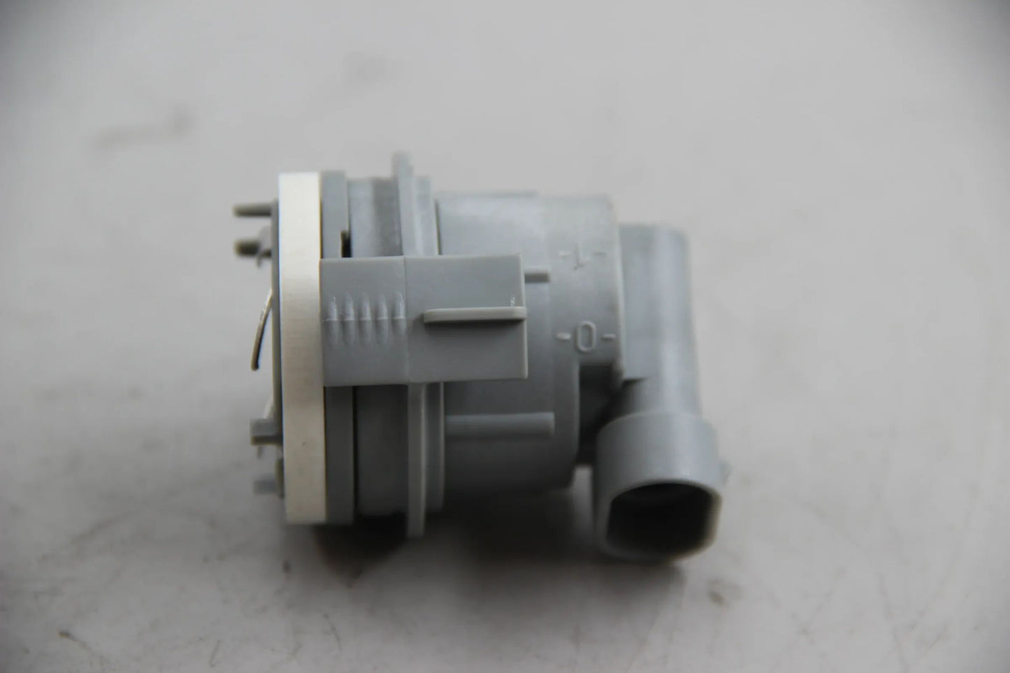 Original BMW E46 316i 318i 320i-330i M3 Lampenträger NOS NLA 63128380206