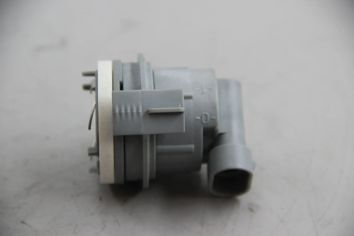 Original BMW E46 316i 318i 320i-330i M3 Lampenträger NOS NLA 63128380206