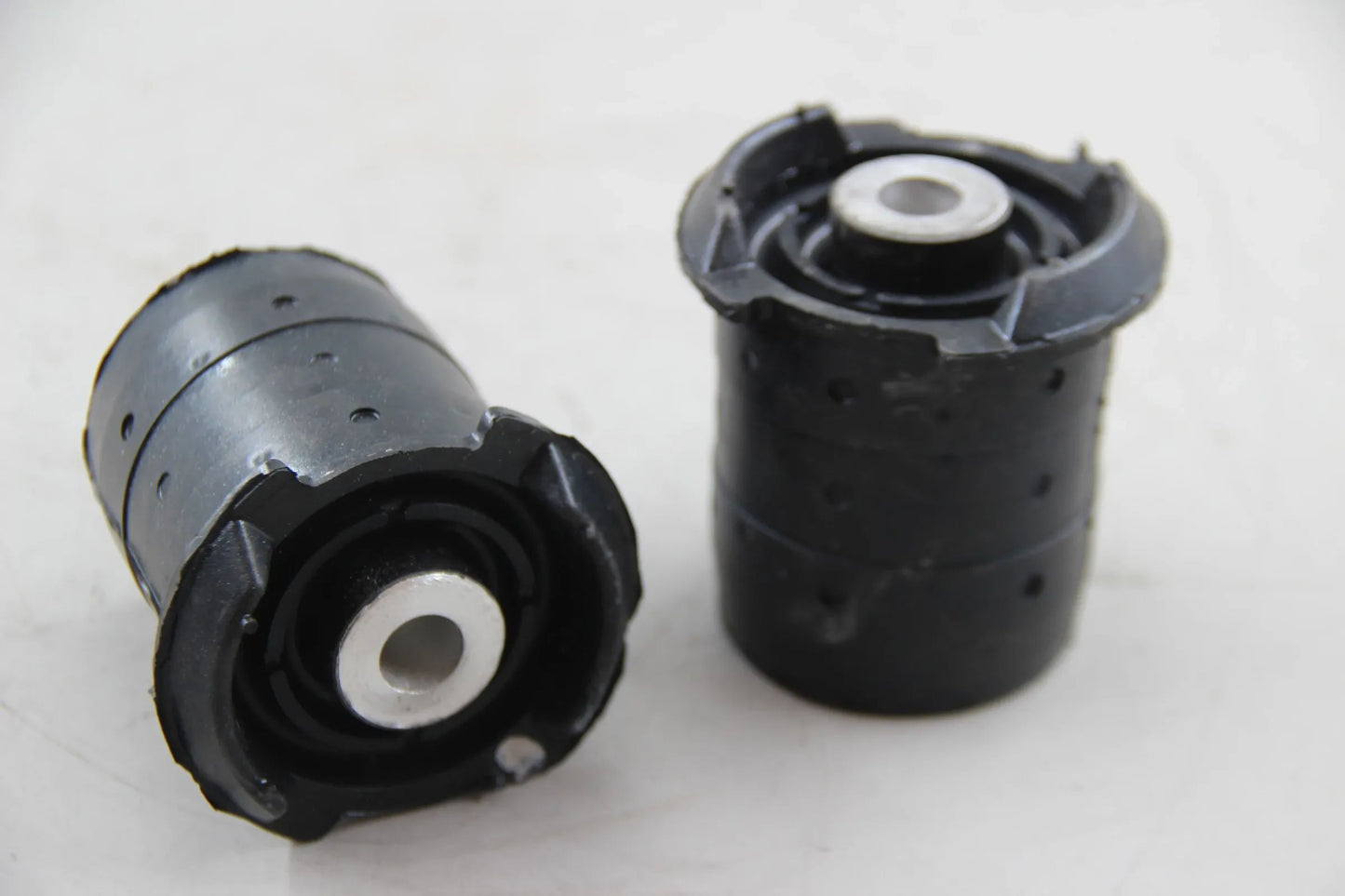 Original BMW E36 316i 318i 320i-328i M3 Satz Gummilager D=60,5MM 33319059300
