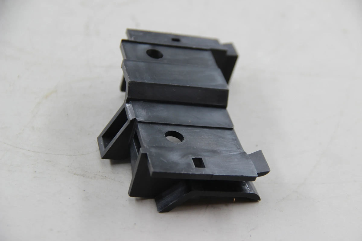 Original BMW E30 316 316i 318i 320i 325i Halter vorne rechts 51111953098