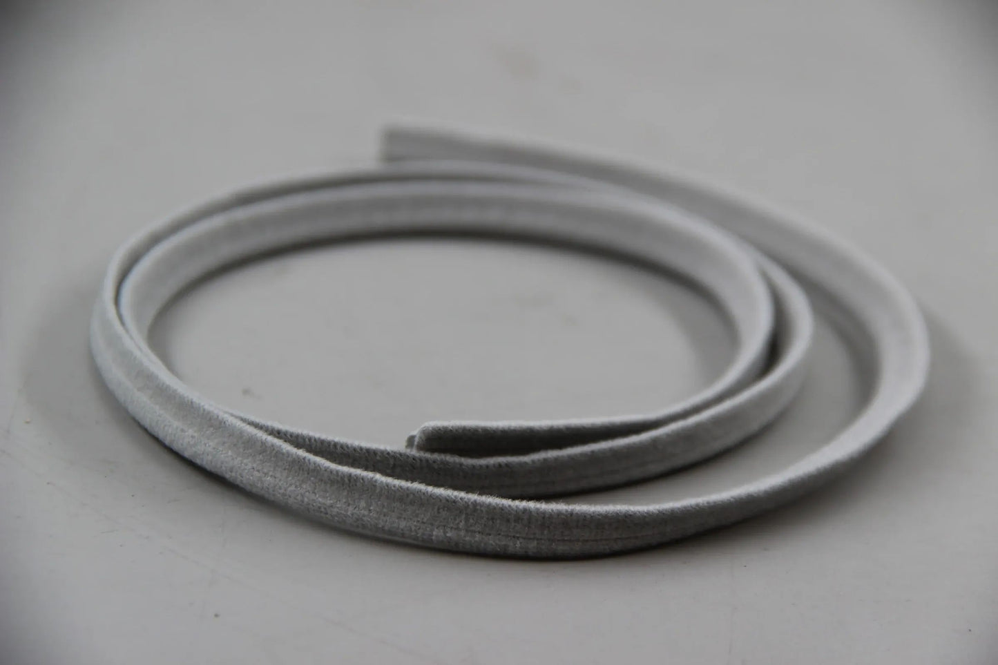 Original BMW E9 2,5CS-3,0CSL Velvetleiste Schiebedachdeckel hinten A54121801343