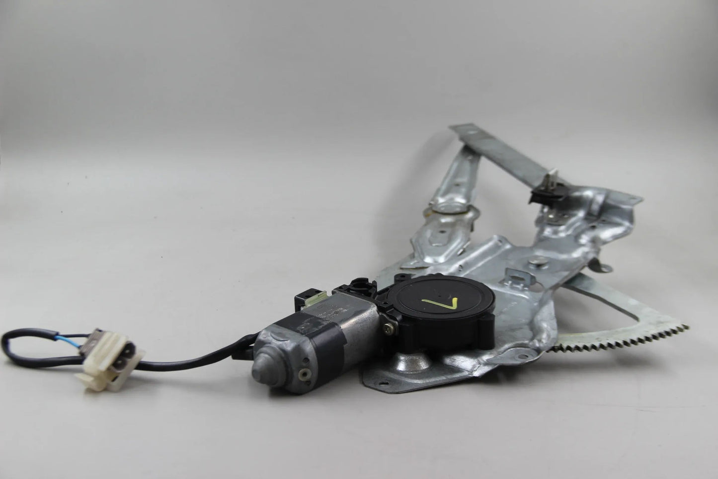 Original BMW E34 518i-540i M5 Elektr.Fensterheber vorne links 51321944069