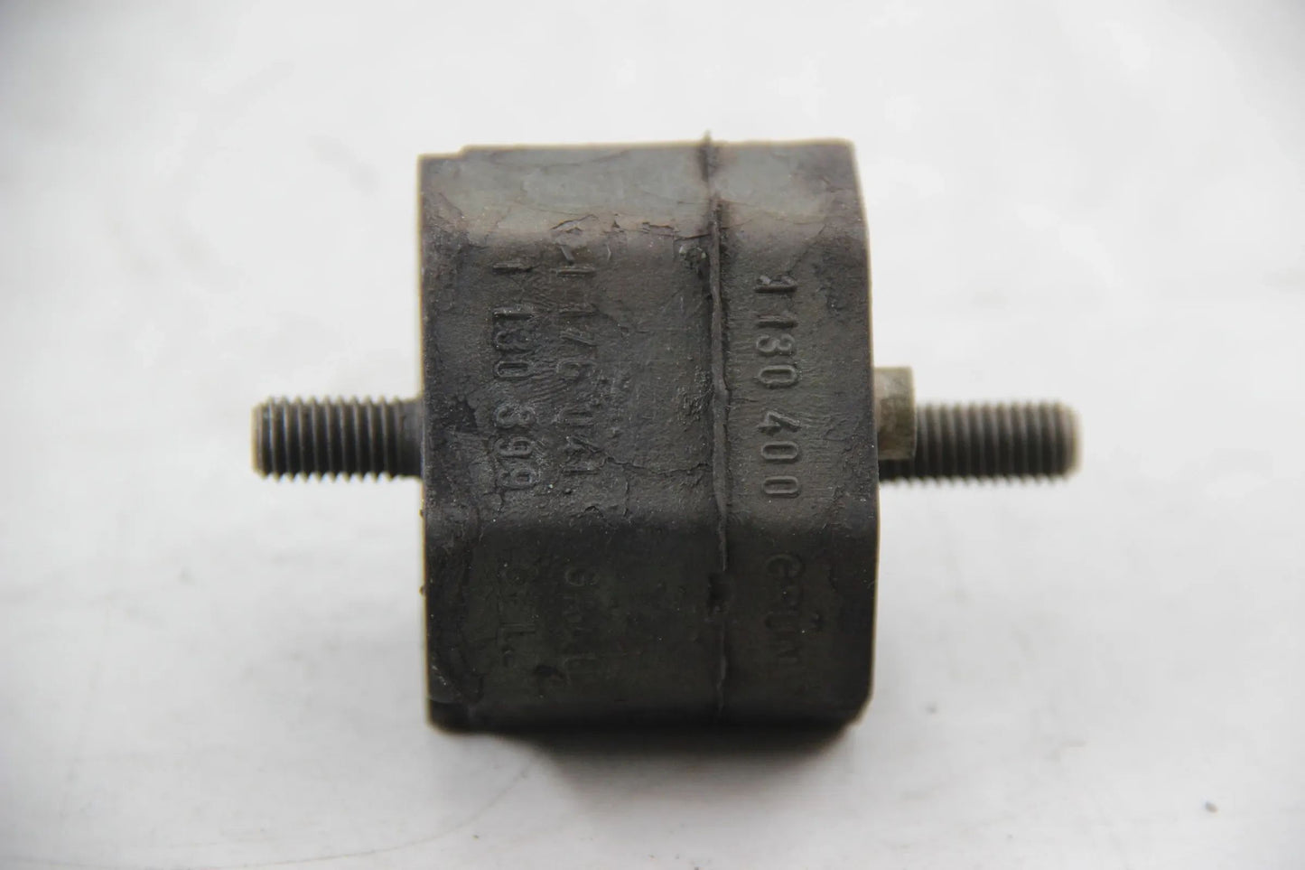 Original BMW E28 518i 520i 525i 528i 533i 535i E24 628CSi Gummilager 23711130400
