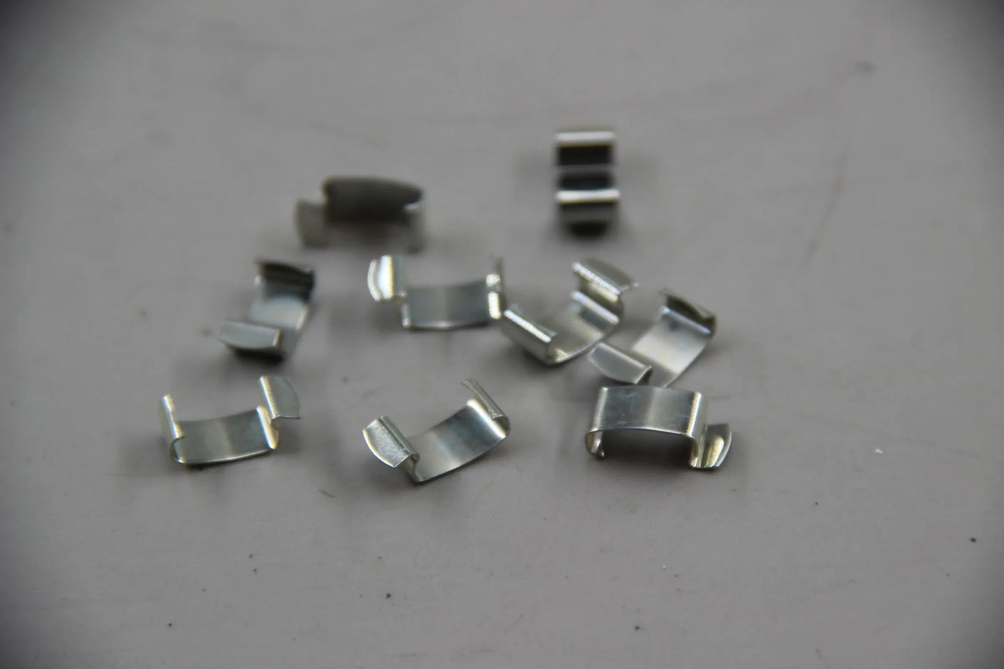 Original BMW E30 E36 E46 E34 E39 E32 E38 E31 E83 9x Klammer 64111370938