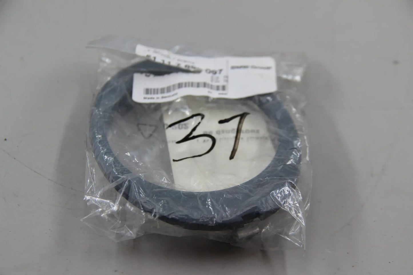 Original BMW E46 316i 318i 320i-330i Blende grundiert links M 51117890097