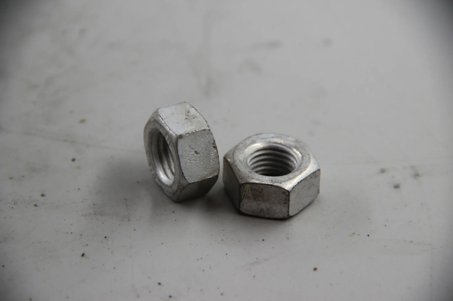 Original BMW E36 316i E23 728i 2x Sechskantmutter M12X1,5 NOS NLA 07119922148