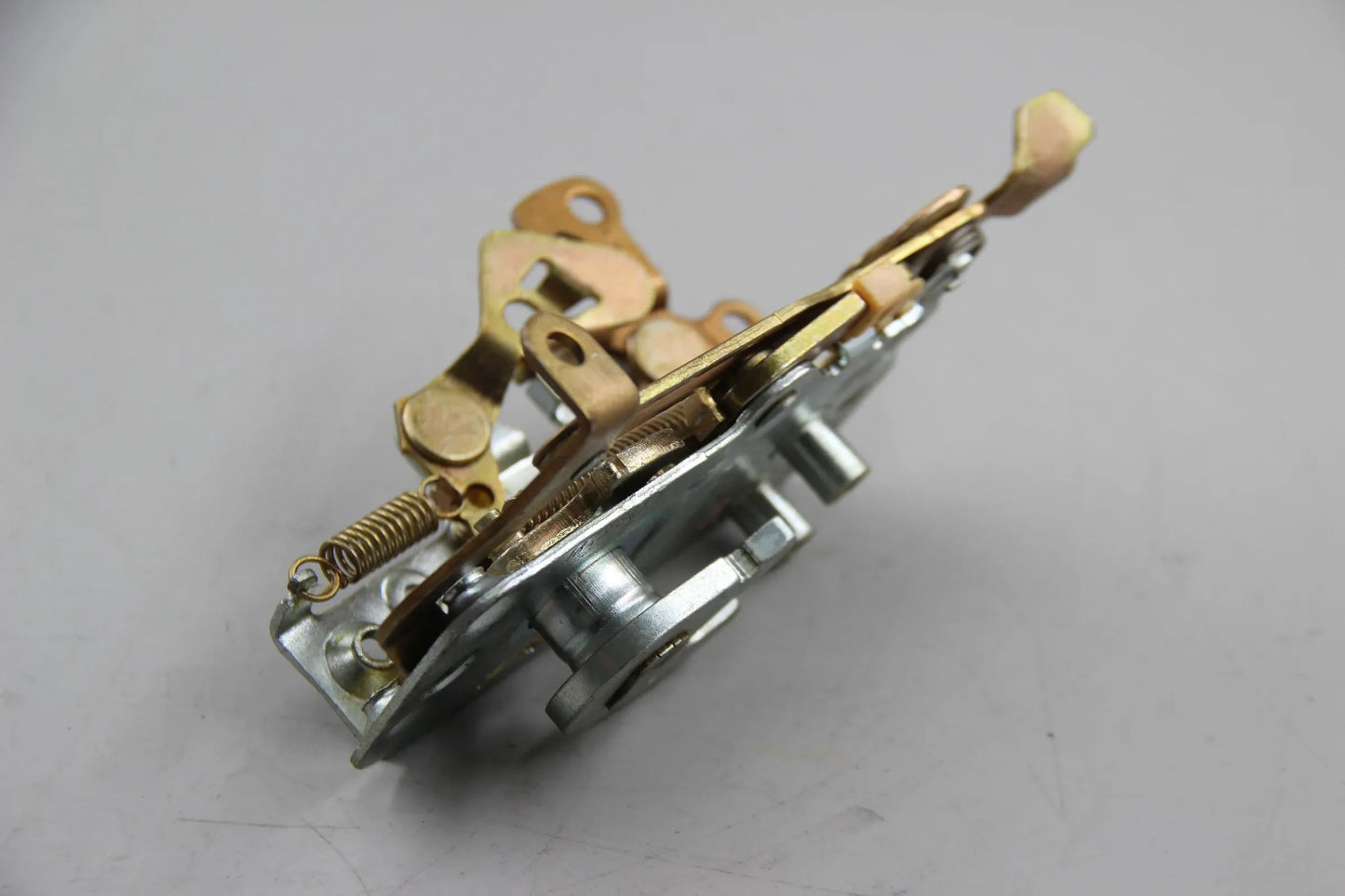 Original BMW E23 728 320 728i 732i 733i-745i Schloss vorne links 51211848841