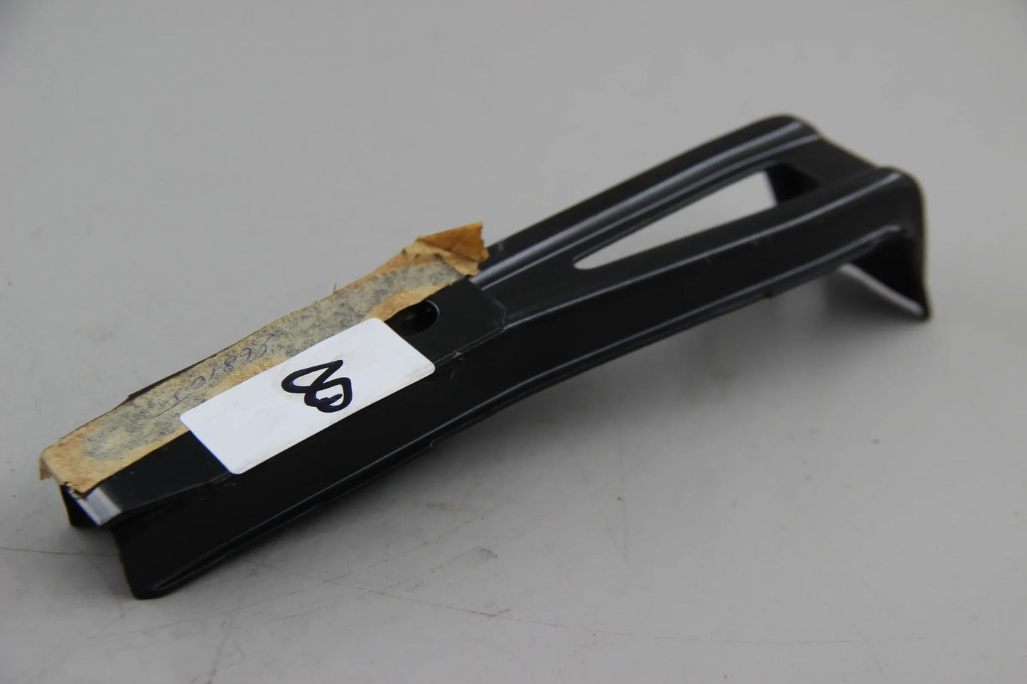Original BMW E28 518 518i-535i M5 M535i M30 Halter NOS NLA 51111868105