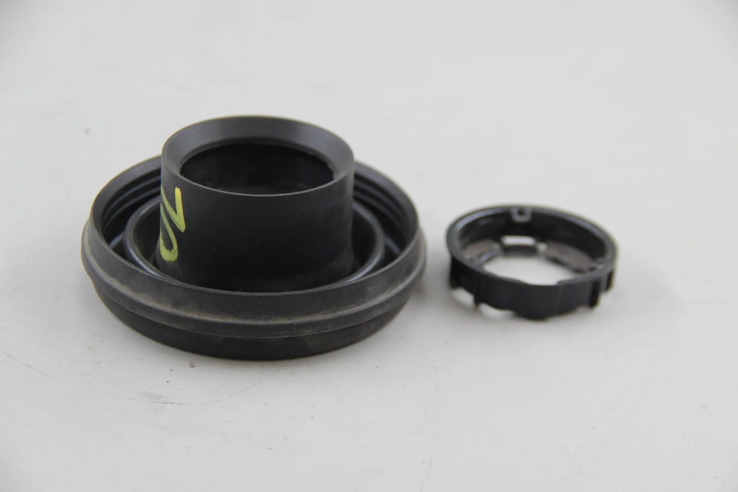 Original BMW E39 5er Abdeckung Abblendlicht mit Lampenfassung 148847 63126904047